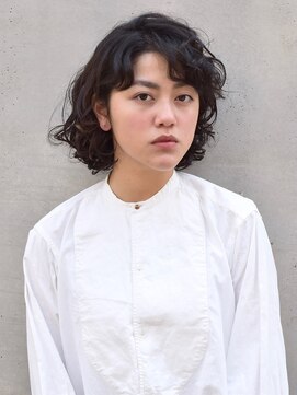 らふる 立体感のあるパーマボブ