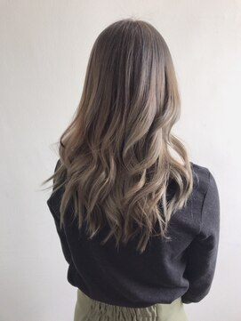 スヴァーゴ ヘアー svago hair ホワイトグレイジュ