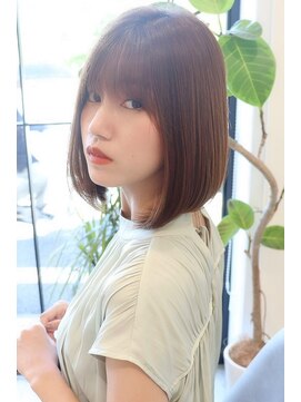 アイ(I.) 【 I. 】大人女性におすすめ前下がりボブ 川口