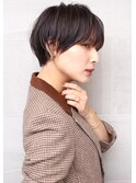 大人女子の美シルエットショート