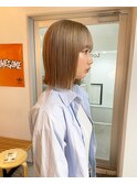 ハイトーン  ケアブリーチ ベージュ グレージュ ボブ ミニボブ