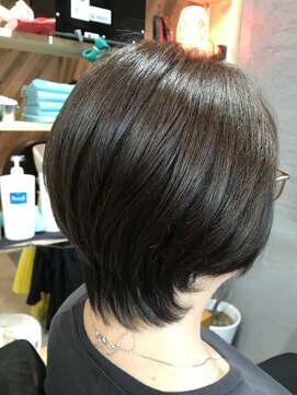 ピース(peace) 襟足長めスタイル