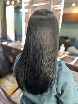 ルアン(Luan) ロング×エメラルド