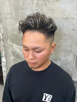 メンズサロン キング 梅田店(Men’s salon K!ng)&nbsp;波巻きツイストスパイラルパーマ/フェザーパーマ/眉毛/メンズ