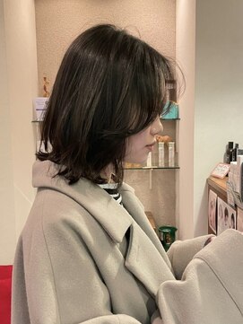 シェール(cher) ミディアムレイヤー/ナチュラルグレージュ