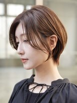 表参道白髪ぼかしウルフショートカットベージュアッシュ30代40代