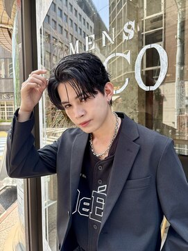 メンズココ メンズパーマ 韓国ヘア 日本橋店(MENS COCO) ビジネスマン必見色気抜群のセンターパート