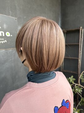 ナナ バイ ピケ(nana by pique) マッシュショート/ピンクページュ/丸みショート/ブリーチあり