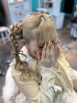 リエラ 新宿(RIERA) お団子編み下ろしツイン