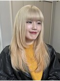 ブロンド×レイヤーカット