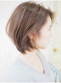 耳かけショートボブハイ透明ブルージュ＋ハイライト