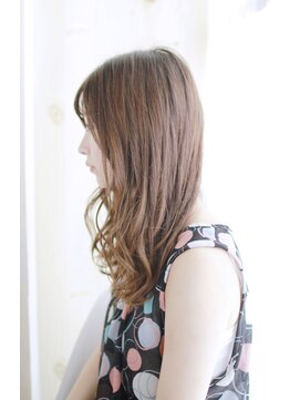 シュシュット(chouchoute) 吉祥寺ヴェールウェーブブルージュ美髪似合わせカットアシメ/049