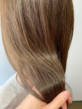 ビーハイブ 一番町店 アヴェダ(BEHIVE) AVEDAカラー×ツヤ髪ミルクティーベージュ