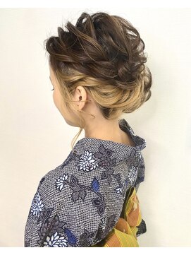 エミュウ(Emeu) アップスタイル