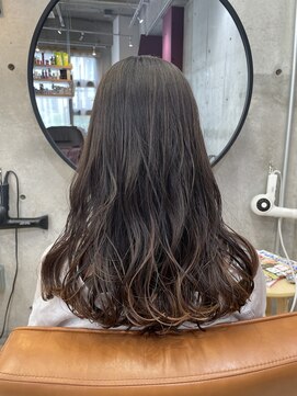 コージー(Kozy) 切りっぱなし 重めロング