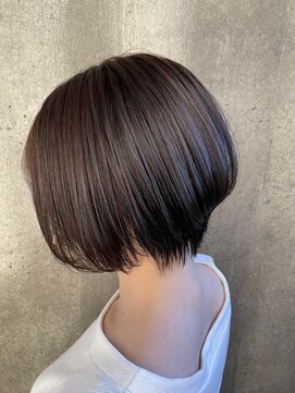 松本平太郎美容室 大宮店 前下がりショートボブ
