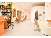 カミユウ ヘア アンド スパ(kamiyu hair&spa)の雰囲気（平日・土曜・祝日20:00まで営業しております♪）