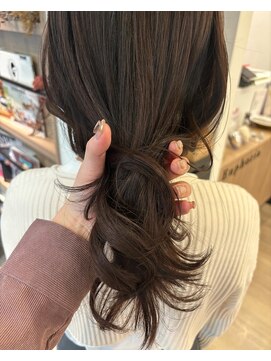 ユーフォリア 青山(Euphoria) イルミナカラーでふんわりショコラブラウン♪