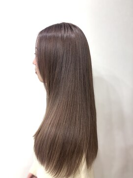 ミニョン(mignon) ナチュラルレイヤーロング×ミルクティーグレージュ