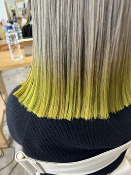 ウィークエンド(WEEKEND) ブリーチ2回+カット+トリートメント【¥28400~】