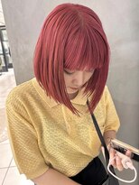 ピークアブー 銀座並木通り(PEEK-A-BOO)&nbsp;ボブブリーチ１回ピンクレッドカラー前髪ありハイトーン