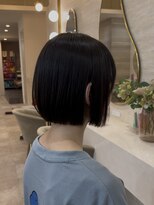 ラビス クローバー(Lovis clover)&nbsp;アイロンなしでも自然に内巻きパツっとボブカット♪あゆむ