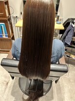 エスト(est)&nbsp;美髪のすすめ　美髪ロングストレート【新宿3丁目/髪質改善】