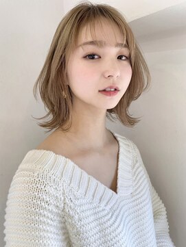 テテ(tete.) 切りっぱなしくびれヘア大人ミディ