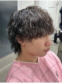 栄波巻きパーマメンズカットマッシュウルフ30代フェードカット