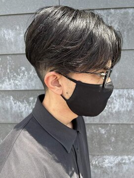 ヒュイル バイ ニアウ(Hwyl by Niau) メンズマッシュセンターパートスパイラルパーマニュアンスパーマ