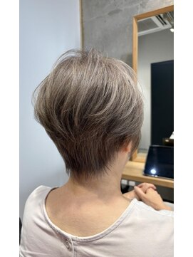 アルトル 池袋2nd(altru) ◇大人40代50代60代ショートボブ丸みショート白髪ぼかし