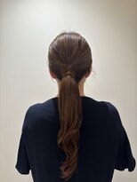 アロッタ 梅田茶屋町(alotta)&nbsp;【こなれ感】オフィスにも映える大人ツヤ感ポニーテールアレンジ
