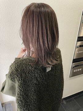 ヒビヲ(HIBIO) ダブルカラーピンクベージュピンクカラーケアブリーチミニボブ