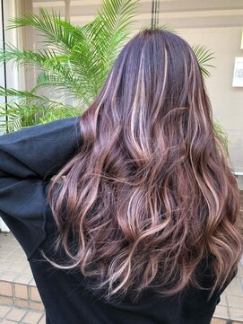 カルフール ロコ 草加西口店(Carrefour LOCO) コテ巻き風ゆるふわとアクセントカラー