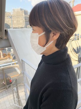 オーシャン(Ocean) ［OCEAN　Hair&Life]前下りボブ/白髪ぼかしハイライト/脱白髪染