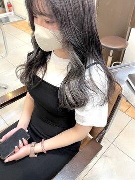 ルイス 宝塚(Luis) 大人可愛い20代30代 小顔韓国風レイヤーカット/インナーホワイト