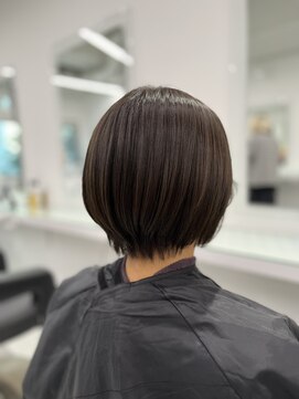 シー 池袋(SHE) オリーブグレージュ