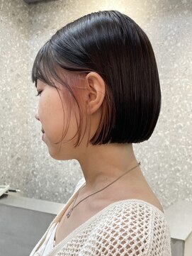 サンク 原宿 表参道(cinq) ショートボブ切りっぱなしボブタッセルボブミルクティーベージュ