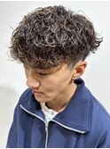 波巻きパーマ×金メッシュ