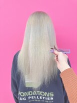 ロサ ファイブヘアー(Rosa..5Hair)&nbsp;ロングリタッチからホワイトブロンド！