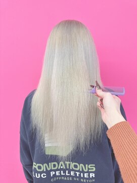 ロサ ファイブヘアー(Rosa..5Hair) ロングリタッチからホワイトブロンド!