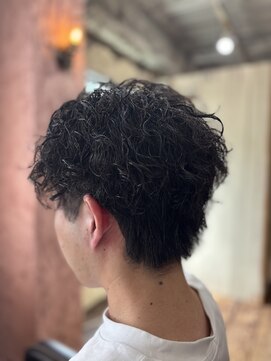 ロッソバイアルター 鎌取(ROSSO by aL-ter) スパイキーショート/ブルーブラック/フェザーパーマ[鎌取/石橋]