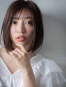 カバーヘア ブリス 上尾西口店(COVER HAIR bliss) くすみベージュ美髪艶感ストレート前下がりボブu上尾30代40代