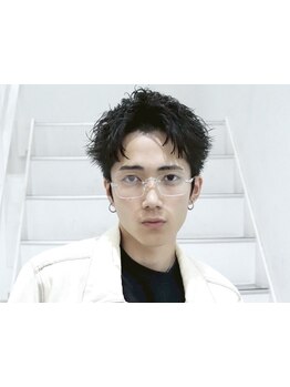 《パーマ初心者は必見！》ショートヘアに毛先を動かすようなメンズパーマのデザインがオーダー多数◎