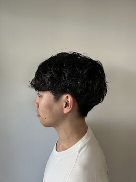 イッヒ 茅ヶ崎(IHHI) men'sマッシュ無造作シャドウパーマ