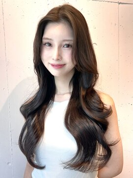 エインアンリー 明治神宮前(AIN.ANLY.) 暗めカラーモテ髪大人可愛いレイヤーカット