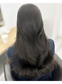 オリーブグレージュ