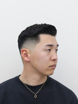 ダリーサード(DALIE third) アイロンパーマスキンフェードフェザーアップ