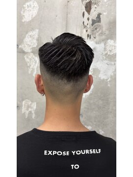 チルチェア 池袋(CHILL CHAIR) 7.3×スキンフェード<池袋/バーバー>