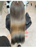 シルバーグレー